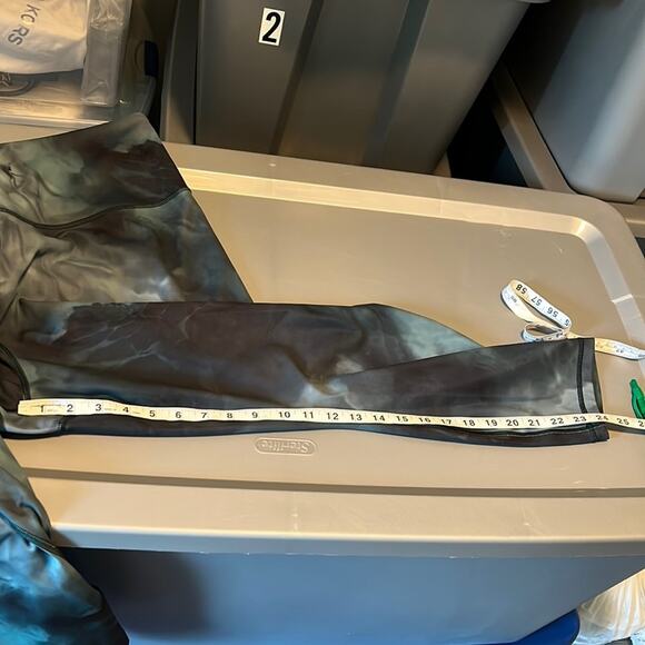 Athleta 3X Elation Printed Black & Gray 7/8 Tight Leggings - Picture 15 of 16